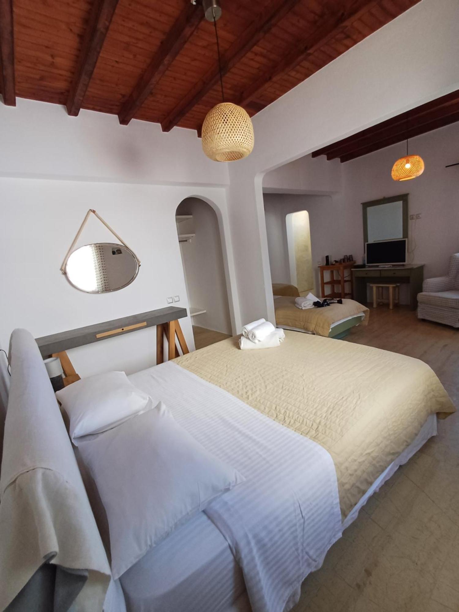 Manos Rooms Mykonos Town Luaran gambar