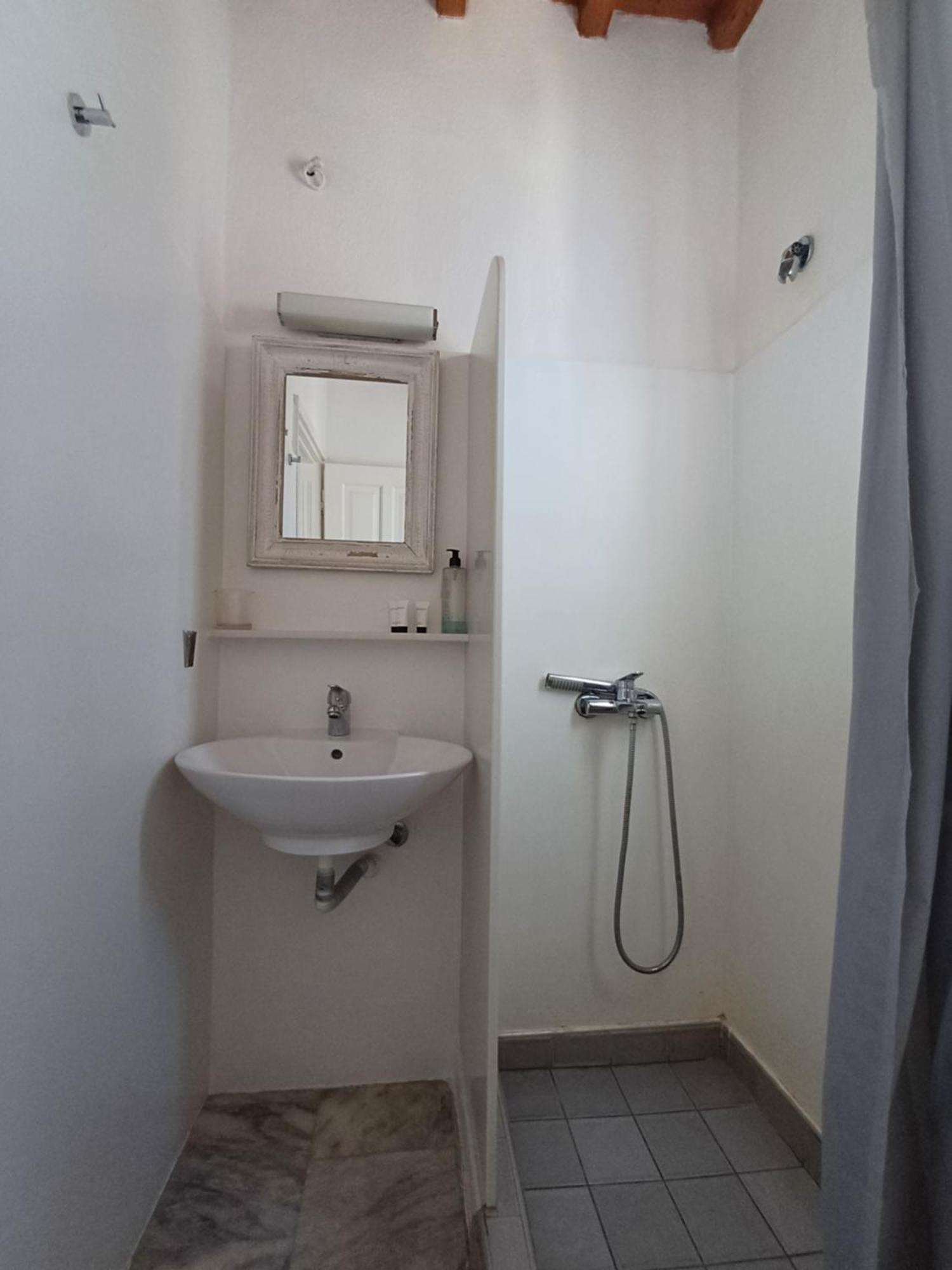 Manos Rooms Mykonos Town Luaran gambar