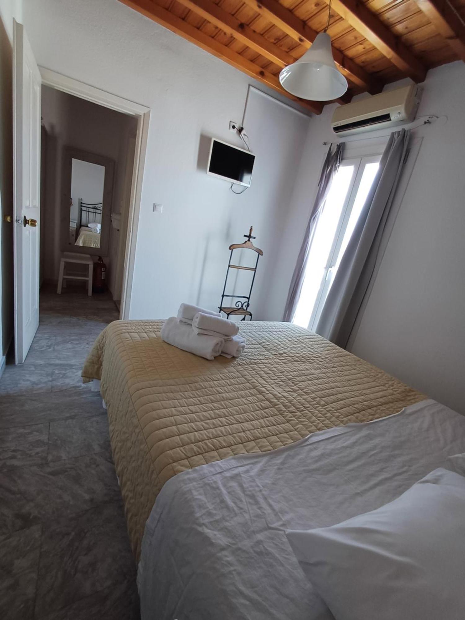 Manos Rooms Mykonos Town Luaran gambar