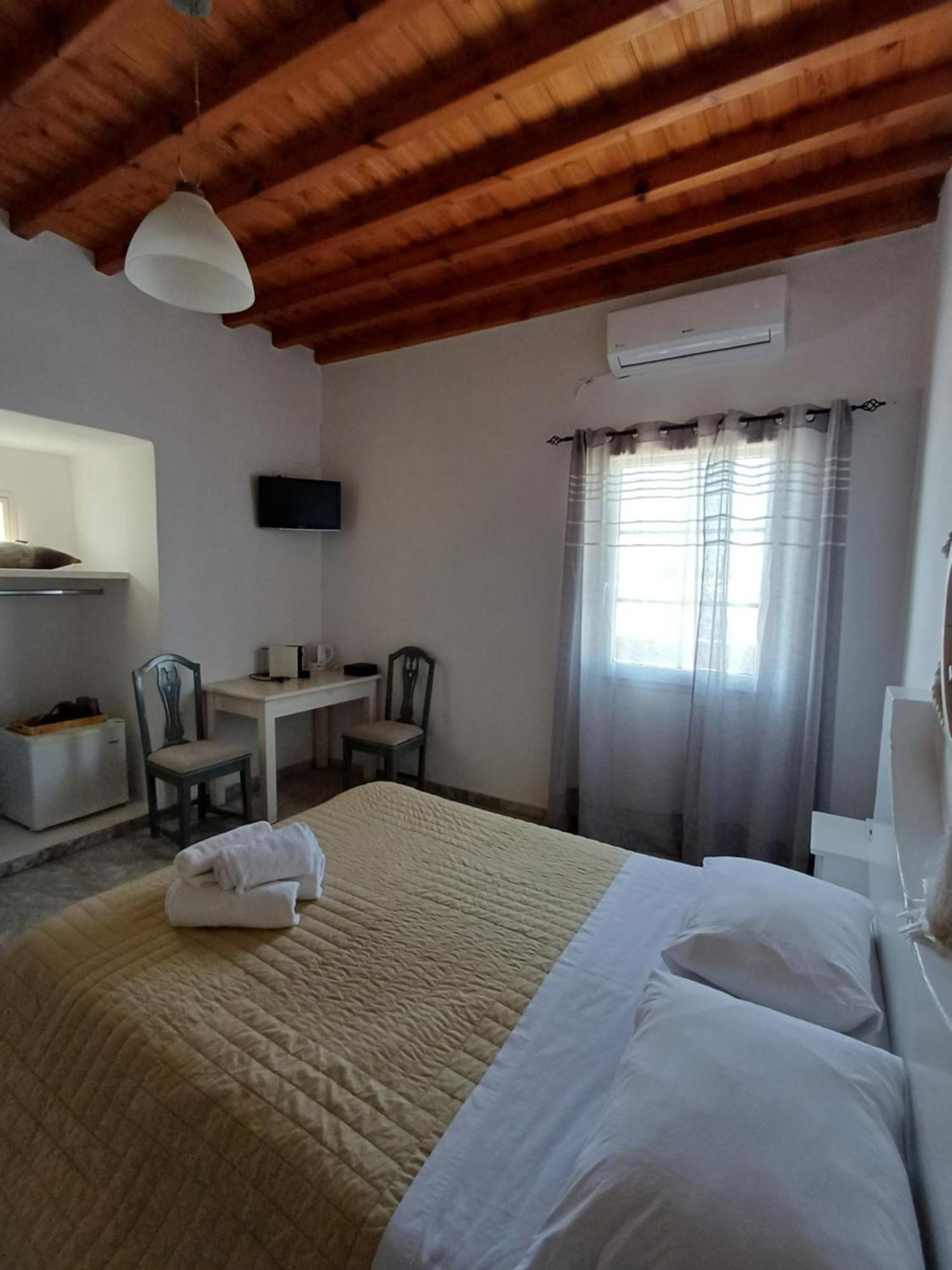 Manos Rooms Mykonos Town Luaran gambar