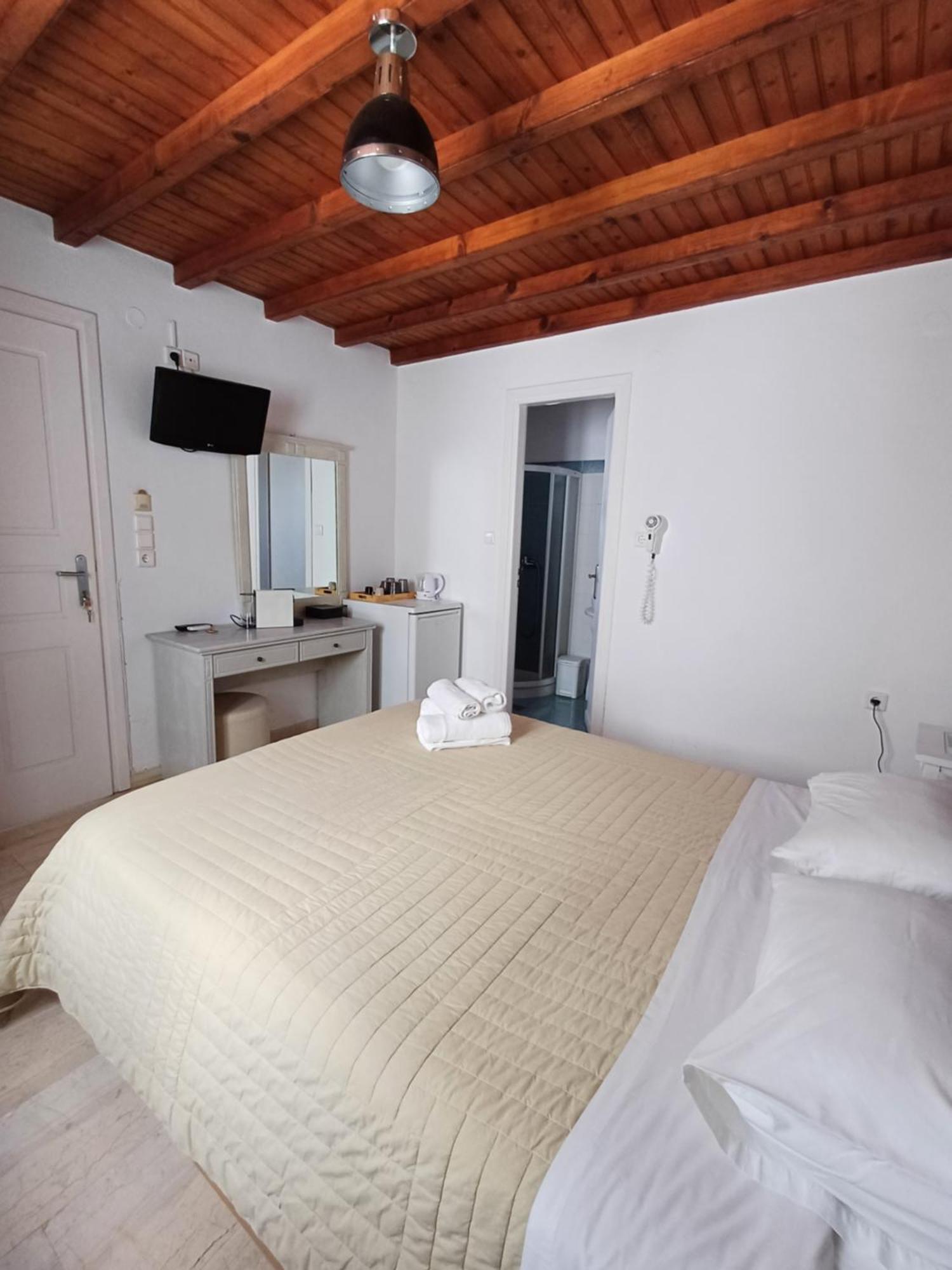 Manos Rooms Mykonos Town Luaran gambar